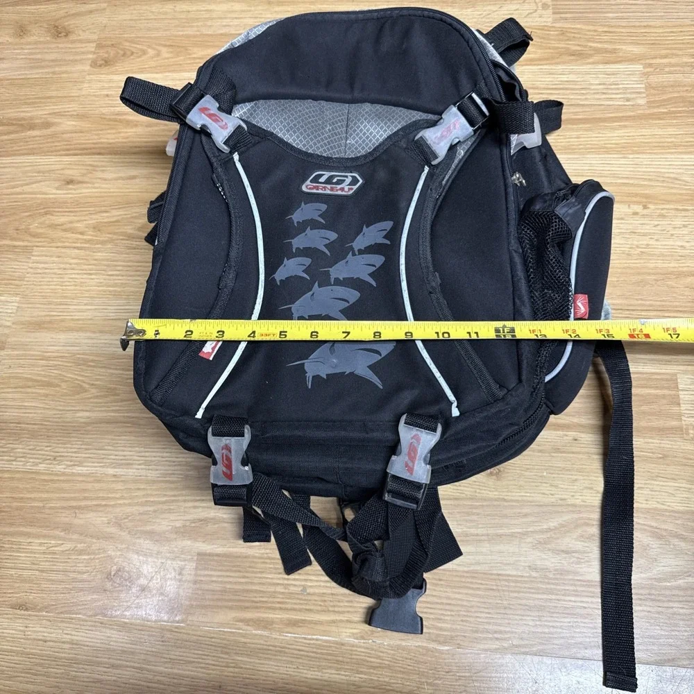 Garneau Cycling Bag Mens Large Black Buckle Backpack Travel‎ Pack